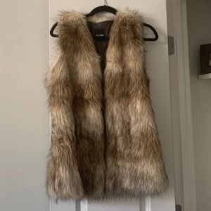 Fur vest